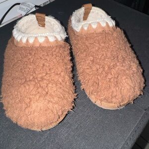 Cat & Jack Brown Kids Slippers
